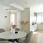 Adria Concept * Zára