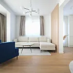Adria Concept * Zára